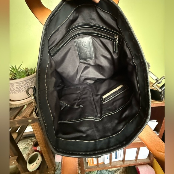 Coach 2007 Unisex Messenger Bag #05364 GUC Very Large & Adjustable Strap. - Picture 10 of 10